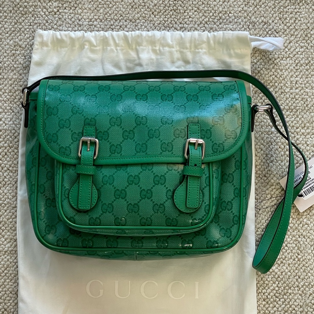 NWT Authentic Gucci KIDS GG Supreme coated messenger shoulder bag